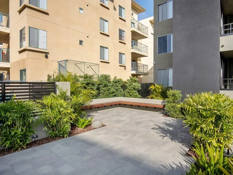 Aztec Campus — Photo 24