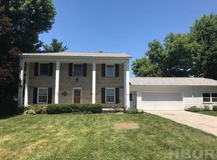 204 Bittersweet Ln, Fostoria, OH 44830