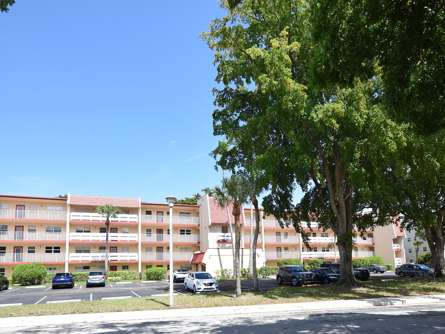 1055 Country Club Drive #206