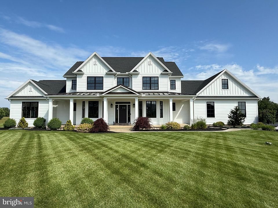 2nd image of 23 Blue Marlin Way