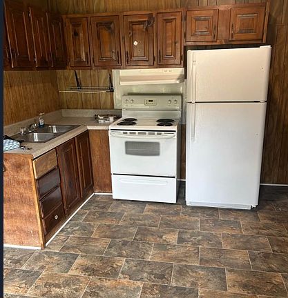 3rd image of 4502 E Old Marion Hwy #11