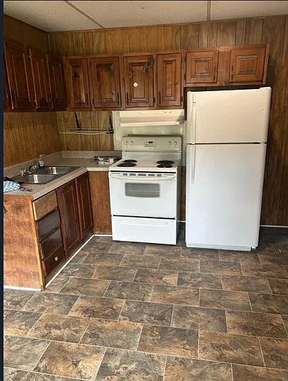 4502 E Old Marion Hwy #11 — Photo 3
