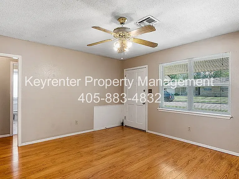 128 Mount Vernon Dr — Photo 4