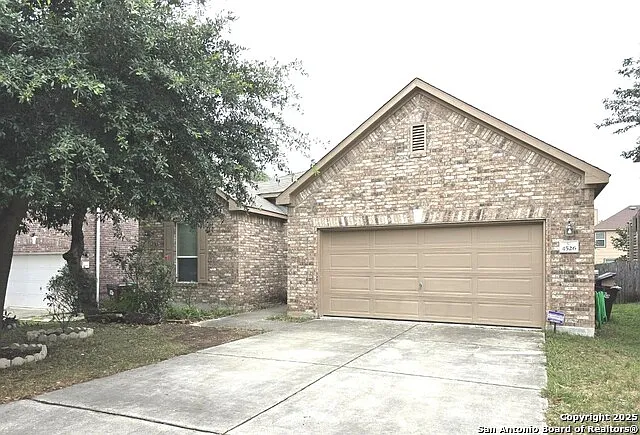 4526 Bexley Trl — Photo 1