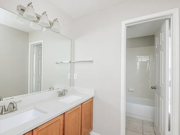 8420 Ranch Hand Trl — Photo 16