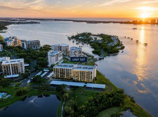 100 Oakmont Ln APT 507, Belleair, FL 33756