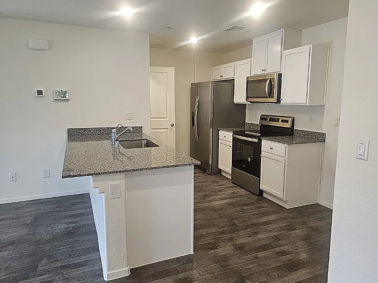 1138 Meadow Sparrow Pl — Photo 2