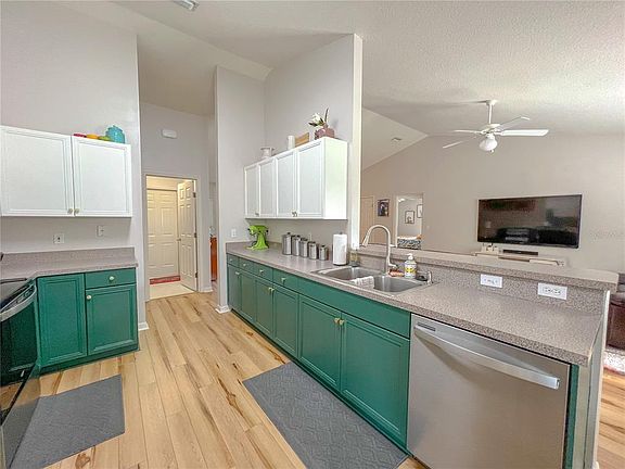 5th image of 6725 SW 83rd Ter