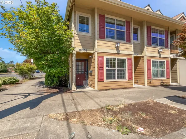 6001 NE Holladay St, Portland, OR 97213