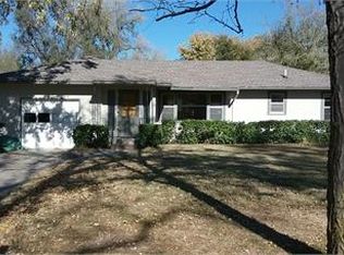 212 N Park Dr, Hutchinson, KS 67502