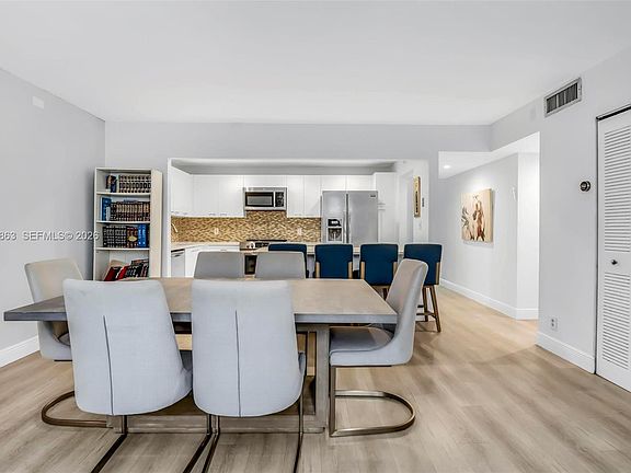 5th image of 3350 NE 192nd St #4Q-B