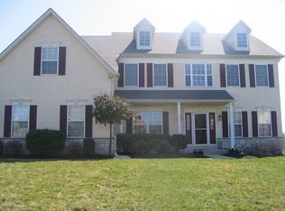102 Embassy Dr, North Wales, PA 19454