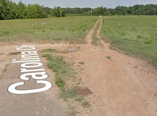 Carolina Cir, Senatobia, MS 38668