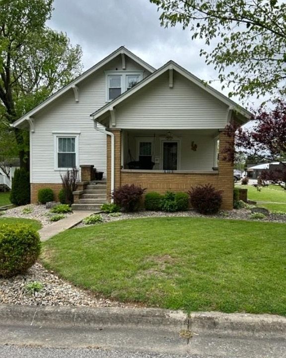 1st image of 810 N High Street