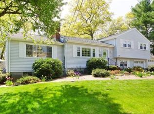 30 Woodard Rd, Walpole, MA 02081