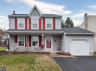 453 Dorchester Ln, Perkasie, PA 18944