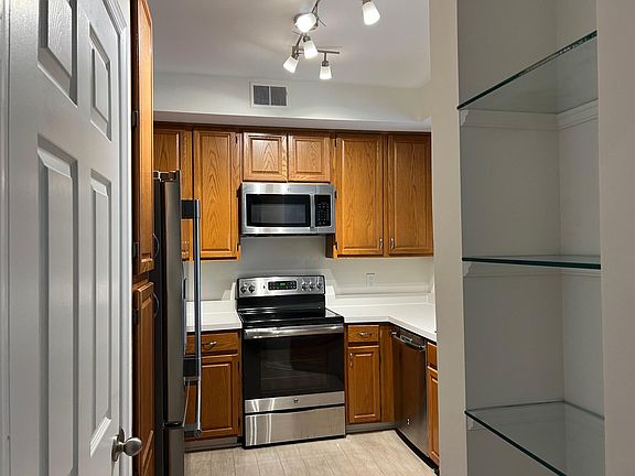 3rd image of 7014 Ellingham Cir Unit D