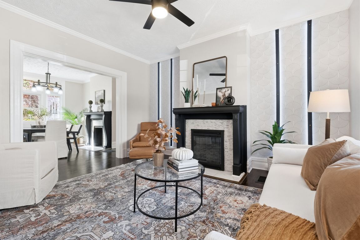 next background image