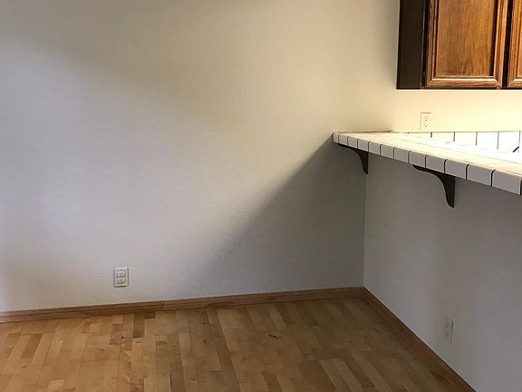 4th image of 4797 Pine Forest Pl
