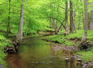 615 Utterback Store Rd, Great Falls, VA 22066