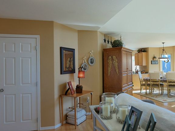5th image of 170 Smithfield Dr