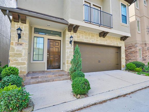 3rd image of 2716 Kings Retreat Cir