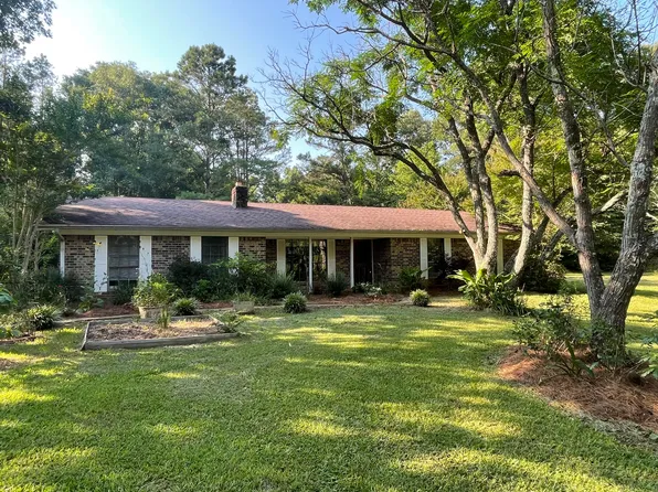 55 Carter Thomas Rd, Baldwyn, MS 38824
