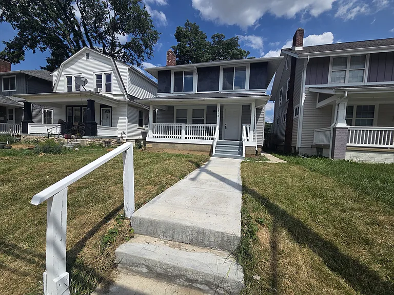 1318 Lockbourne Rd — Photo 1