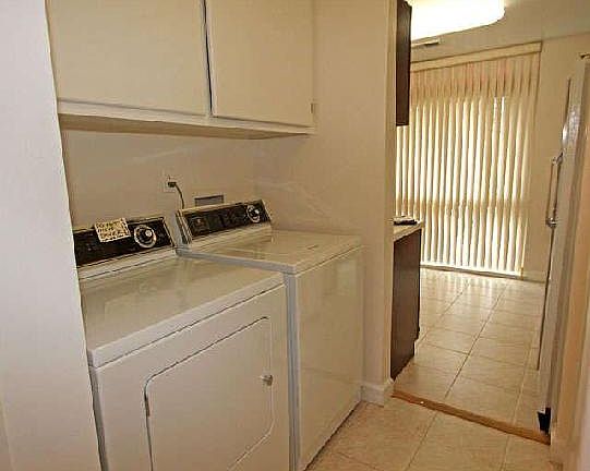 5th image of 1771 S Hayes St #2