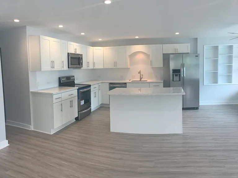 748 Oneawa St — Photo 2