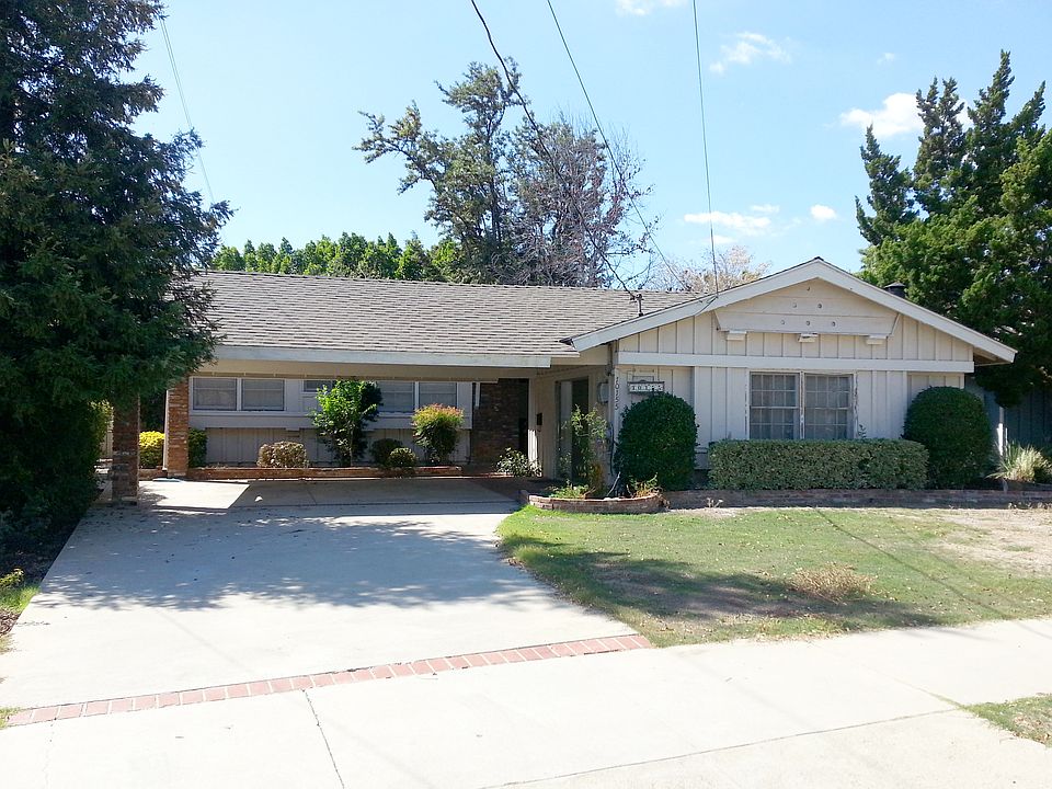 1st image of 10155 Petit Ave
