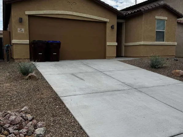 734 W Calle, Sahuarita, AZ 85629