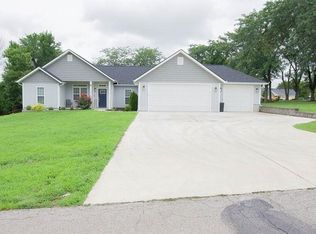 18353 Walker Dr, Warsaw, MO 65355