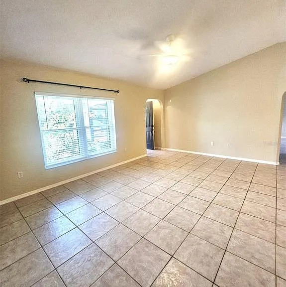 23123 Glen Ave — Photo 9