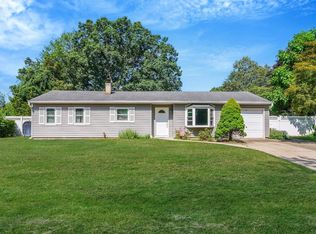 16 Marlin Rd, Centereach, NY 11720