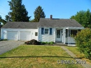 704 E 38th St, Marion, IN 46953