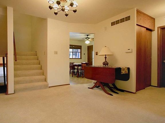 5th image of 5184 S King Arthurs Ct #5184
