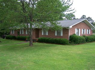 220 Parkview Dr, Ripley, MS 38663