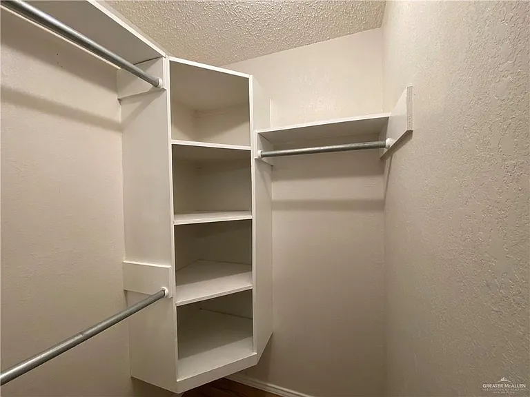 2132 W Iris Ave #2 — Photo 10