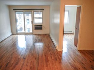 2514 38th St #3, Astoria, NY 11103