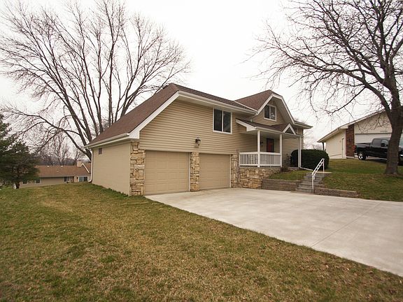 4th image of 12060 Seward Cir