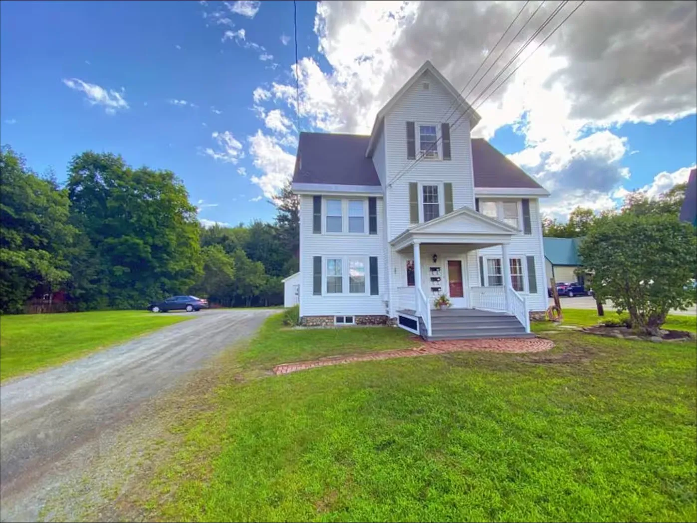 139 South St — Photo 1