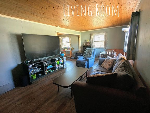 2nd image of 2700 E Horning Street