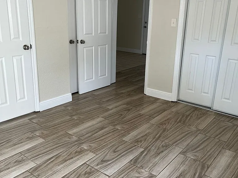 208 Pierce Ave — Photo 10