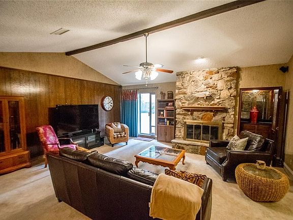 2nd image of 2300 Kingston Trce