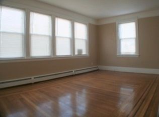 158 Regent Ave APT 1, Providence, RI 02908