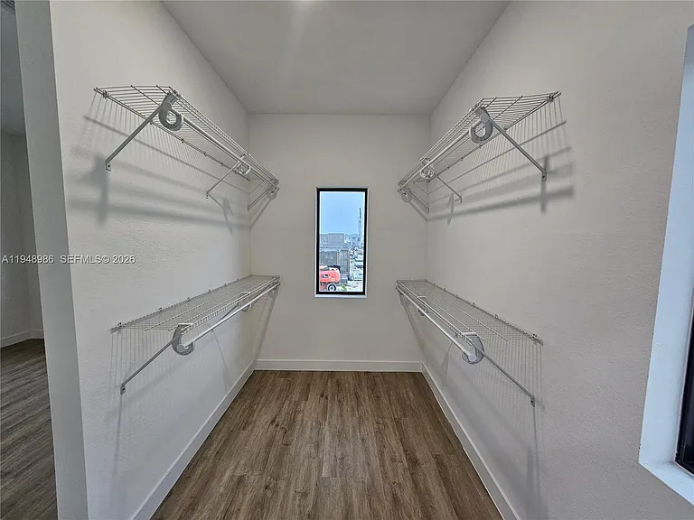 215 NW 13th Pl — Photo 20