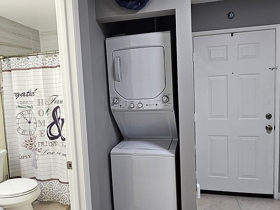 5th image of 1164 NW 125th Pl #208
