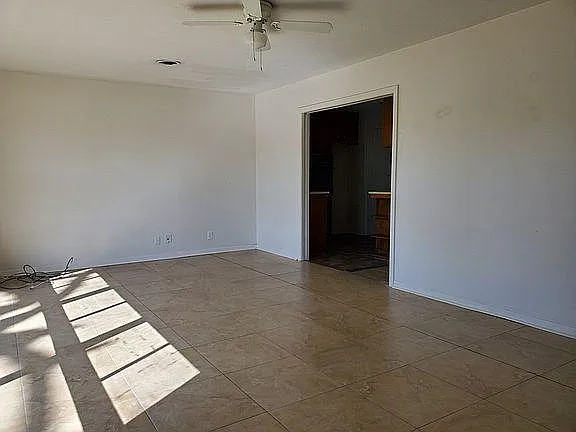 3 bed, 1435 sqft, $1,395 — Photo 4