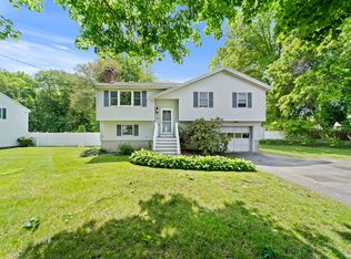 10 Upland Rd, Danvers, MA 01923
